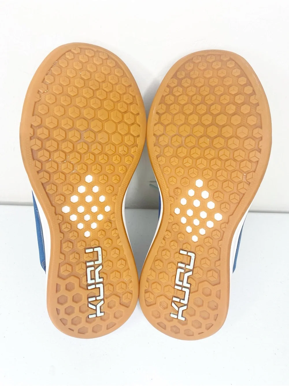 KURU Atom Comfort Athletic Sneakers in Tidal Wave/White/Oasis Blue Size 7.5